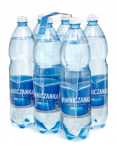 Piwniczanka-Naturalna-woda-mineralna-wysokonasycona-CO2-1-5-l-x-6-sztuk.jpg