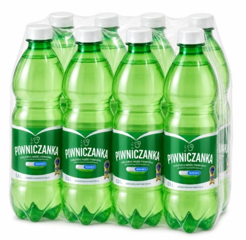Woda Piwniczanka średnionasycona 0,5 zgrzewka 12sztuk.JPG